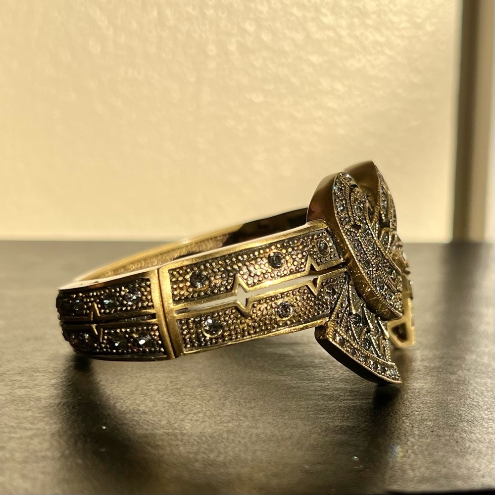 Heidi Daus Bow Ribbon Clamper Bracelet - Picture 5 of 9